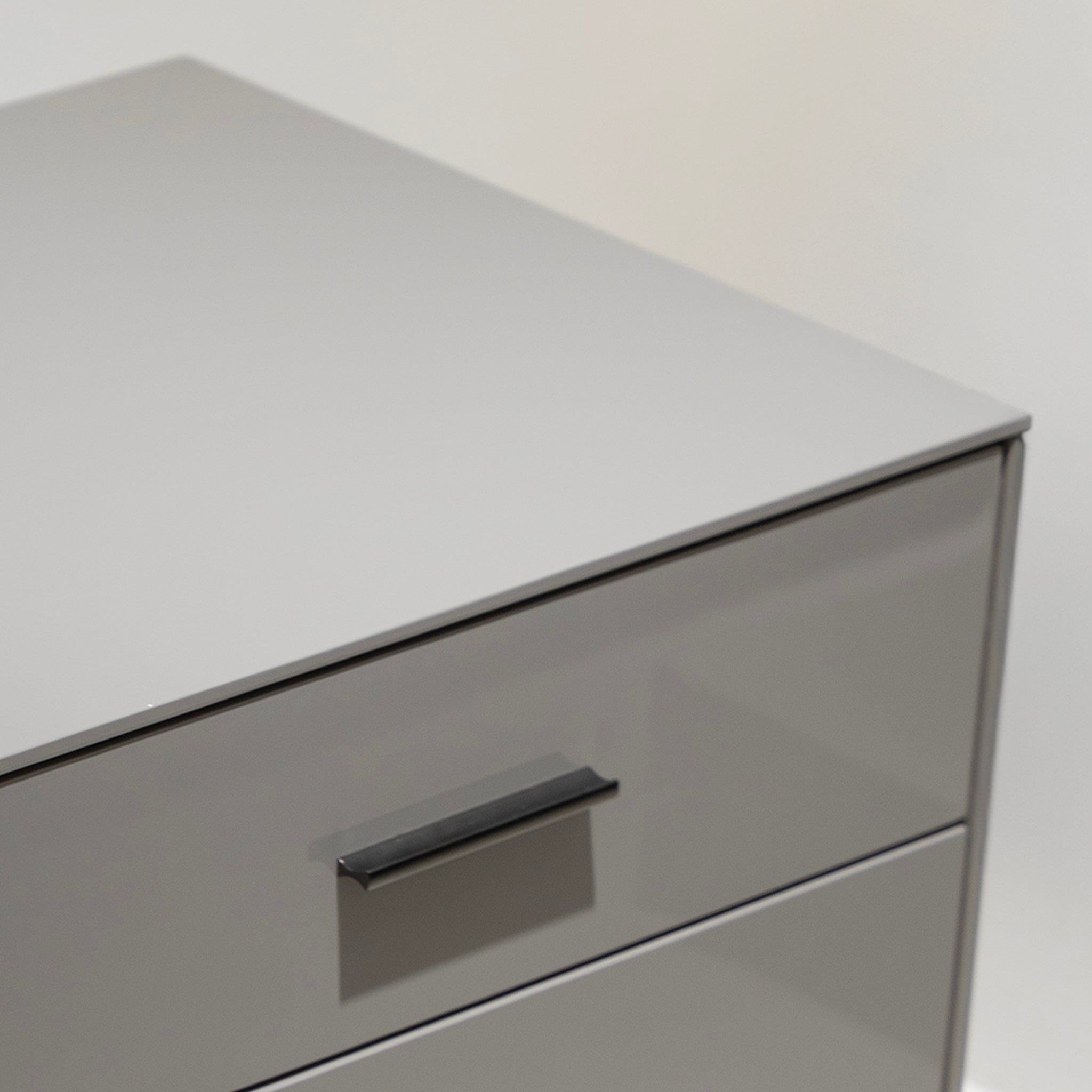 Table de chevet minimaliste à deux tiroirs