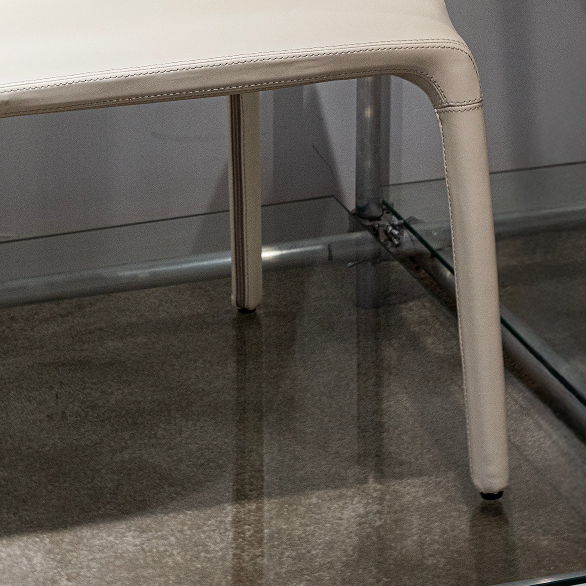 Chaise de salle à manger en cuir sans couture