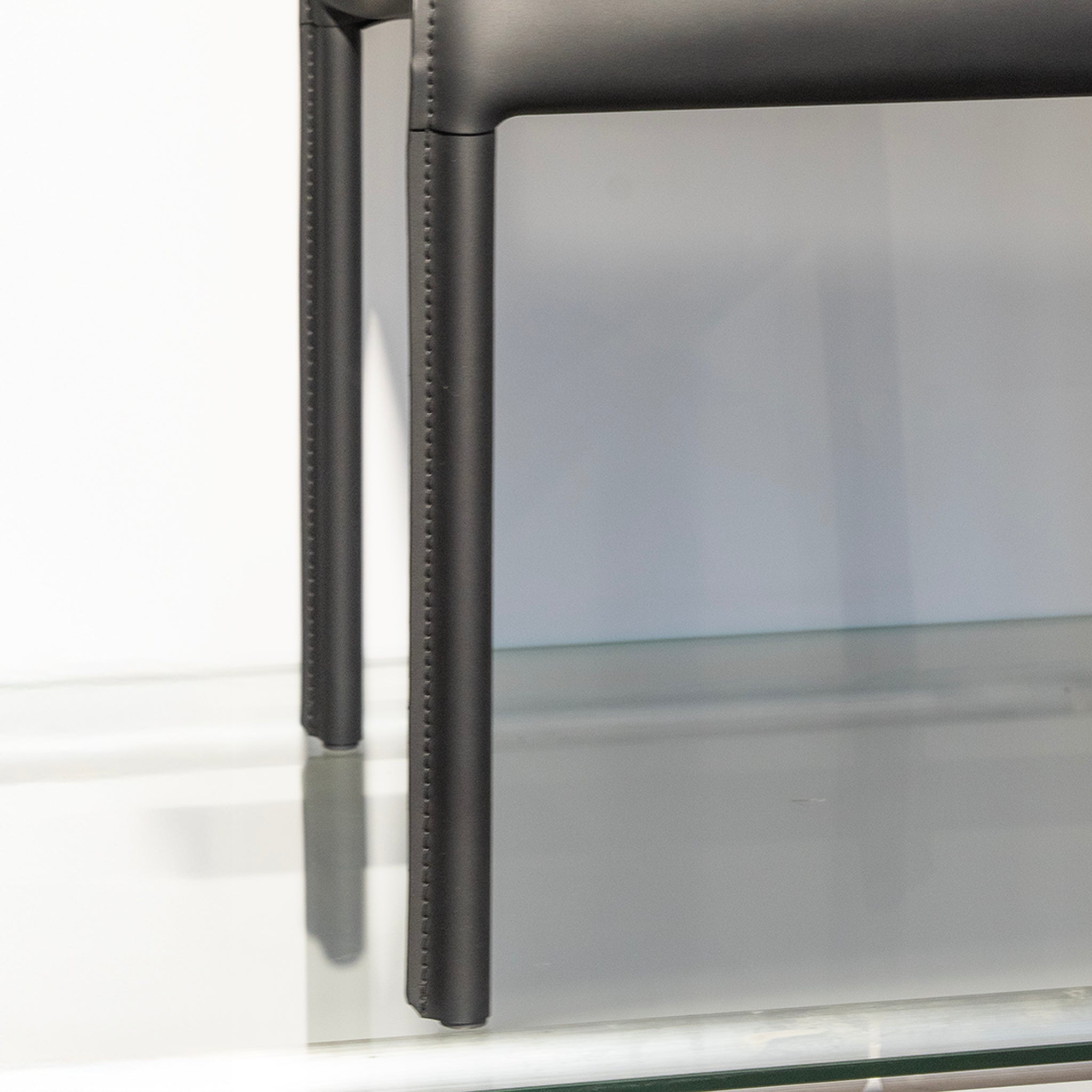 Chaise de salle à manger en cuir Contour