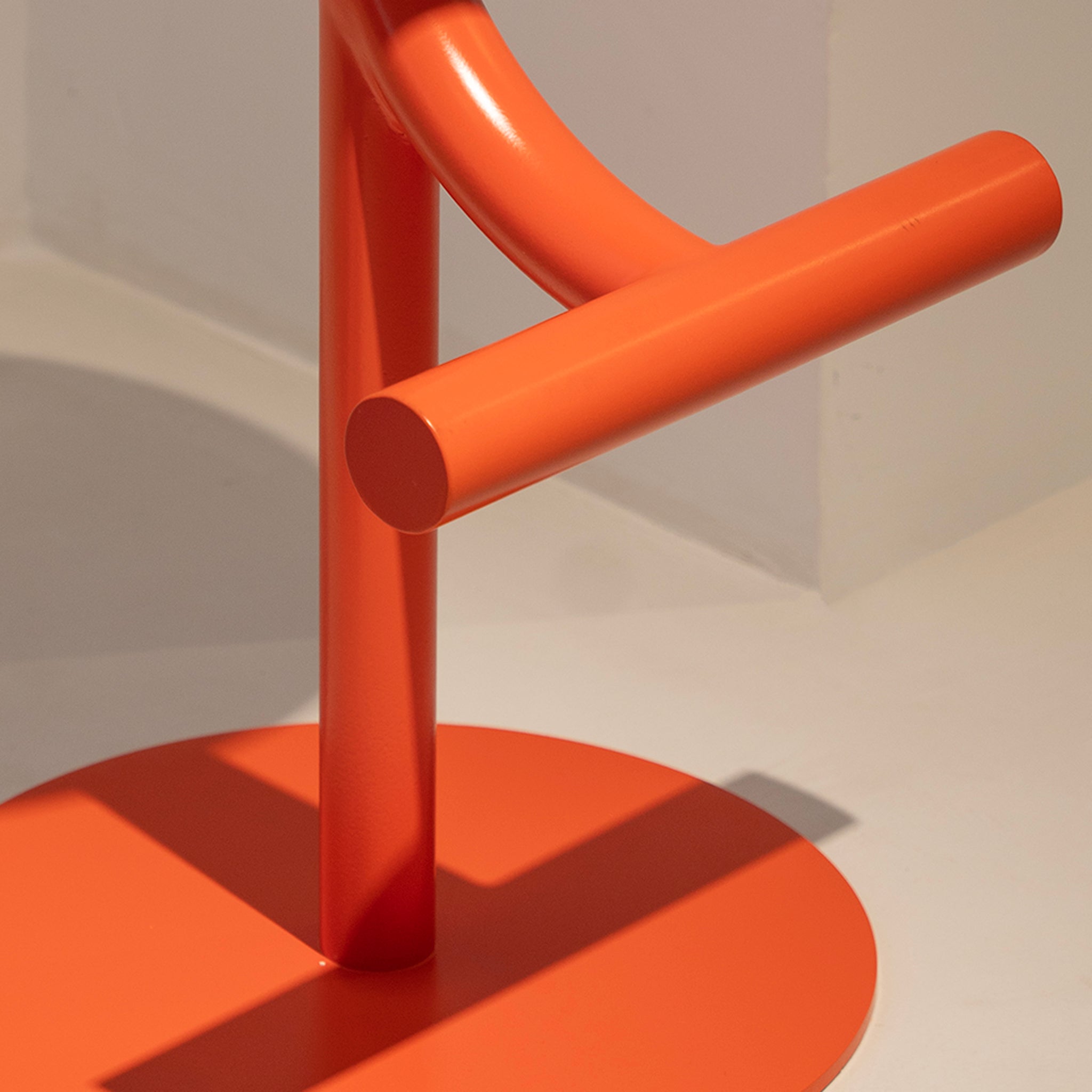 Tabouret à disque vibrant