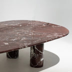 Table basse en marbre bordeaux