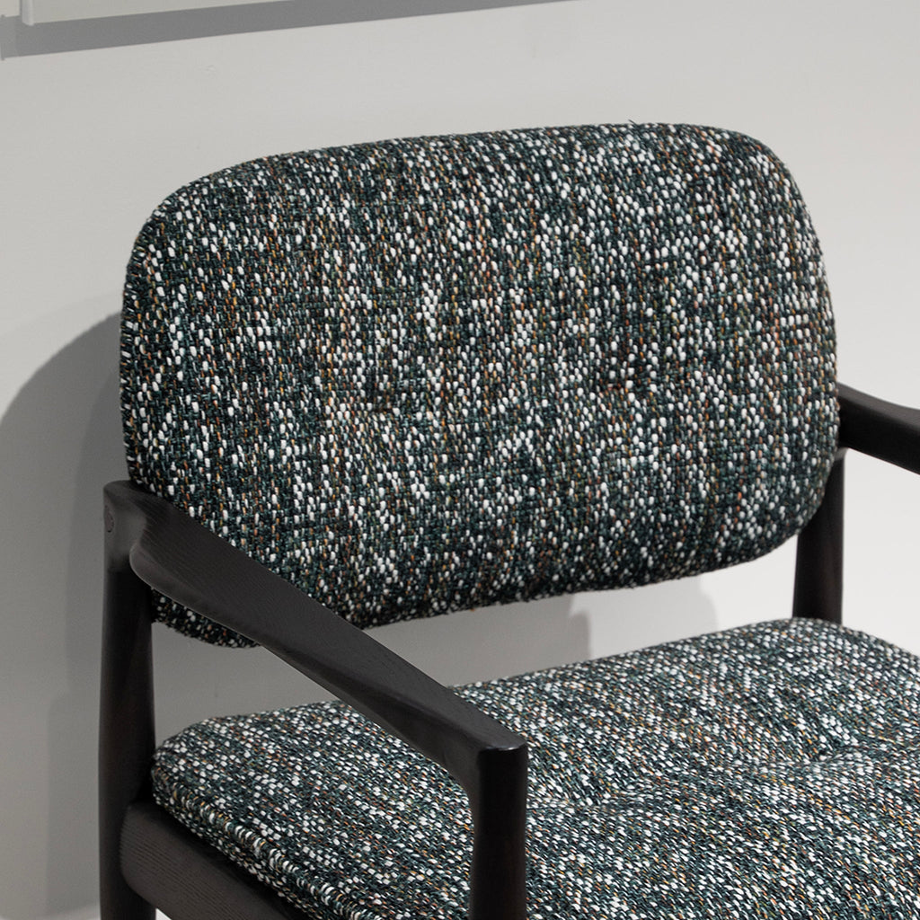Fauteuil lounge en tweed urbain