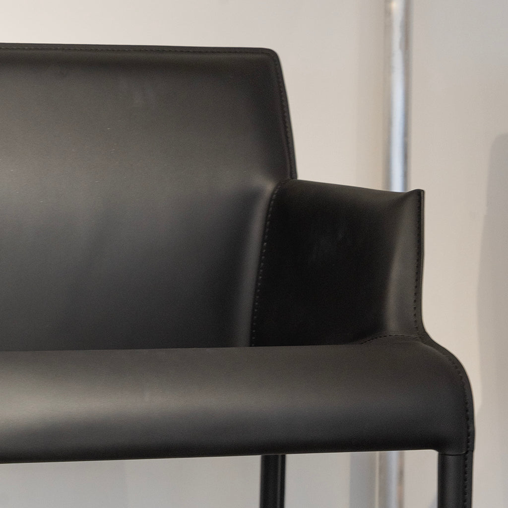 Chaise de salle à manger en cuir Contour