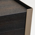 Table de chevet recouverte de cuir