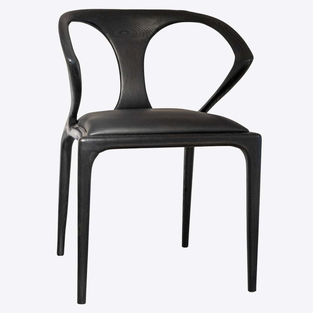 Chaise de salle à manger en bois sculpté