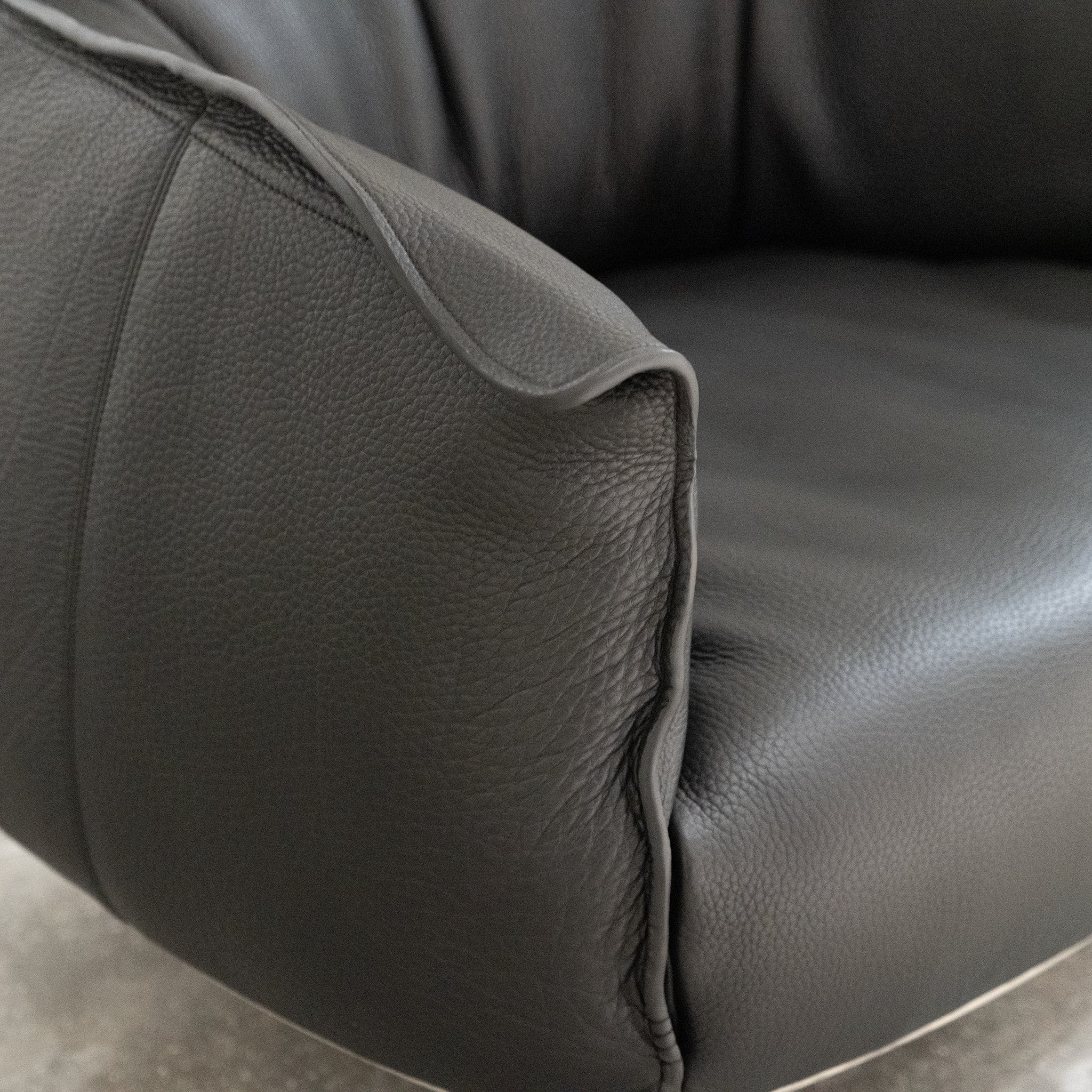 Fauteuil en cuir Arlo